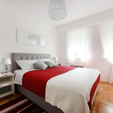 Apartman Sea View 023 *